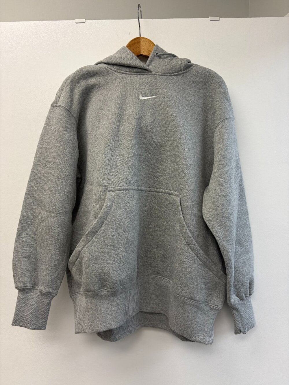 Nike Woman's Femme Pullover